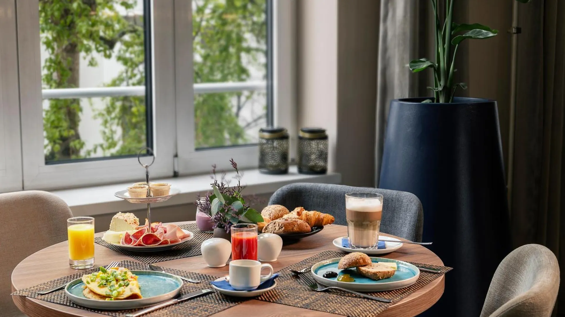 Nh Berlin Kurfuerstendamm Otel