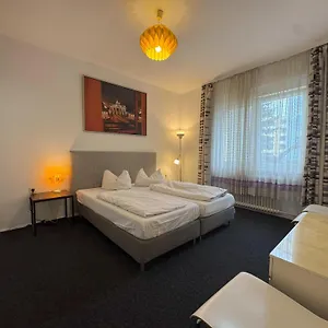 M M Vintage Family, Handwerker Und Monteure Apartamento